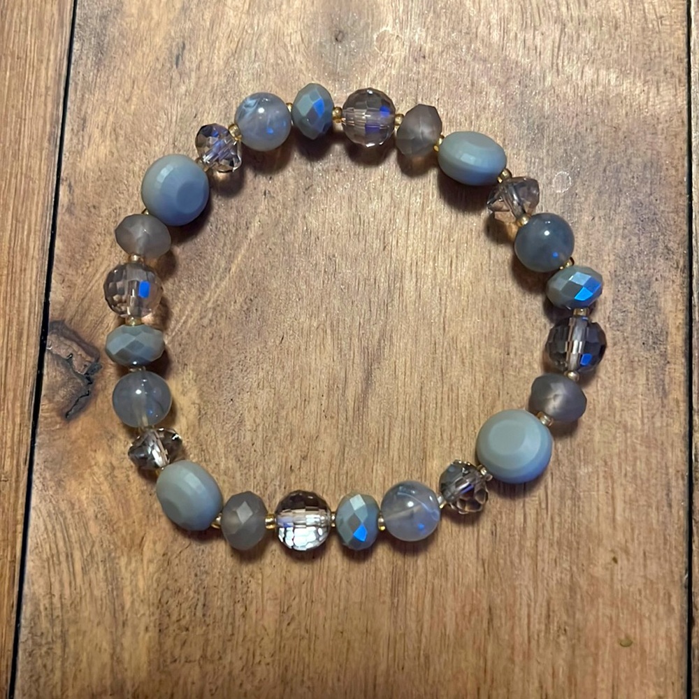 Gray jewel bracelet